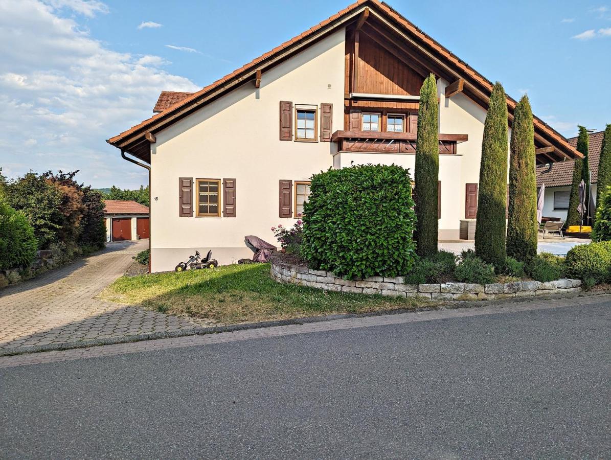 Ferienwohnung Bluetenzauber In Idyllischer Lage Naehe Bodensee Hilzingen Dış mekan fotoğraf